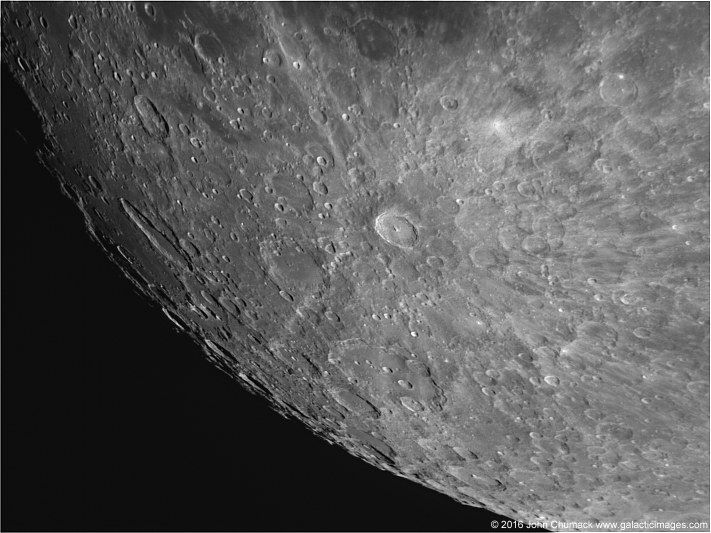 Wow! Moon's Young Crater Seen in Close-Up View (Photo)